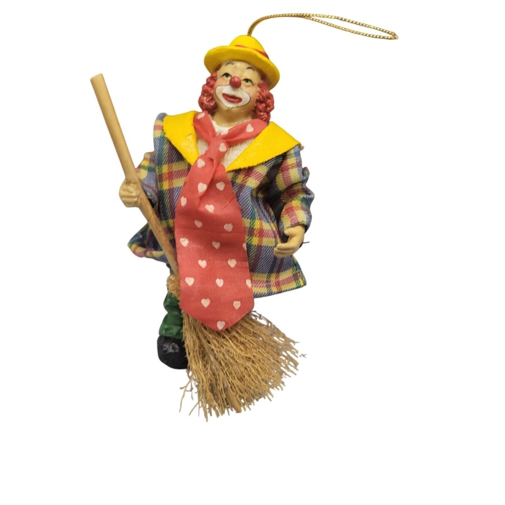 Vintage 1992 Paper Mache Clown Figurine Christmas Ornament Holiday w/ Broom 5.5"